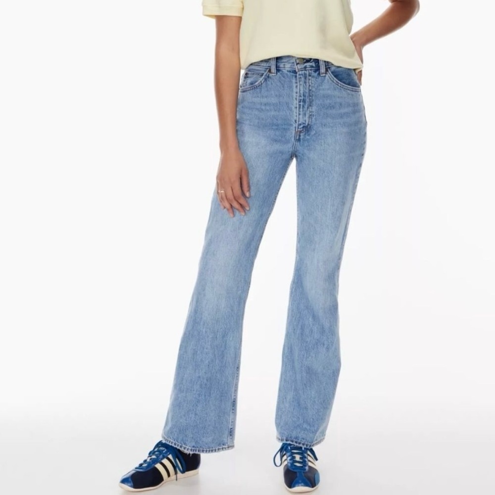 Denim Forum The Marlene 60s High Rise Flare
Jeans Aritzia Size 29